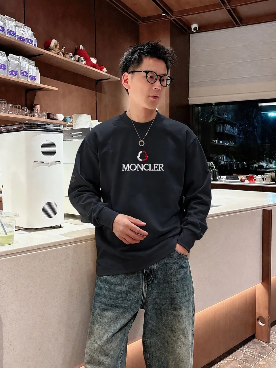 Moncle* logo 《 》 380 ， ， Same Style ， : Black White Coffee Brown Size：S（90-130 ） M（125-150 ） L（135-165 ） XL（160-190 ） XXL（185-220 ）